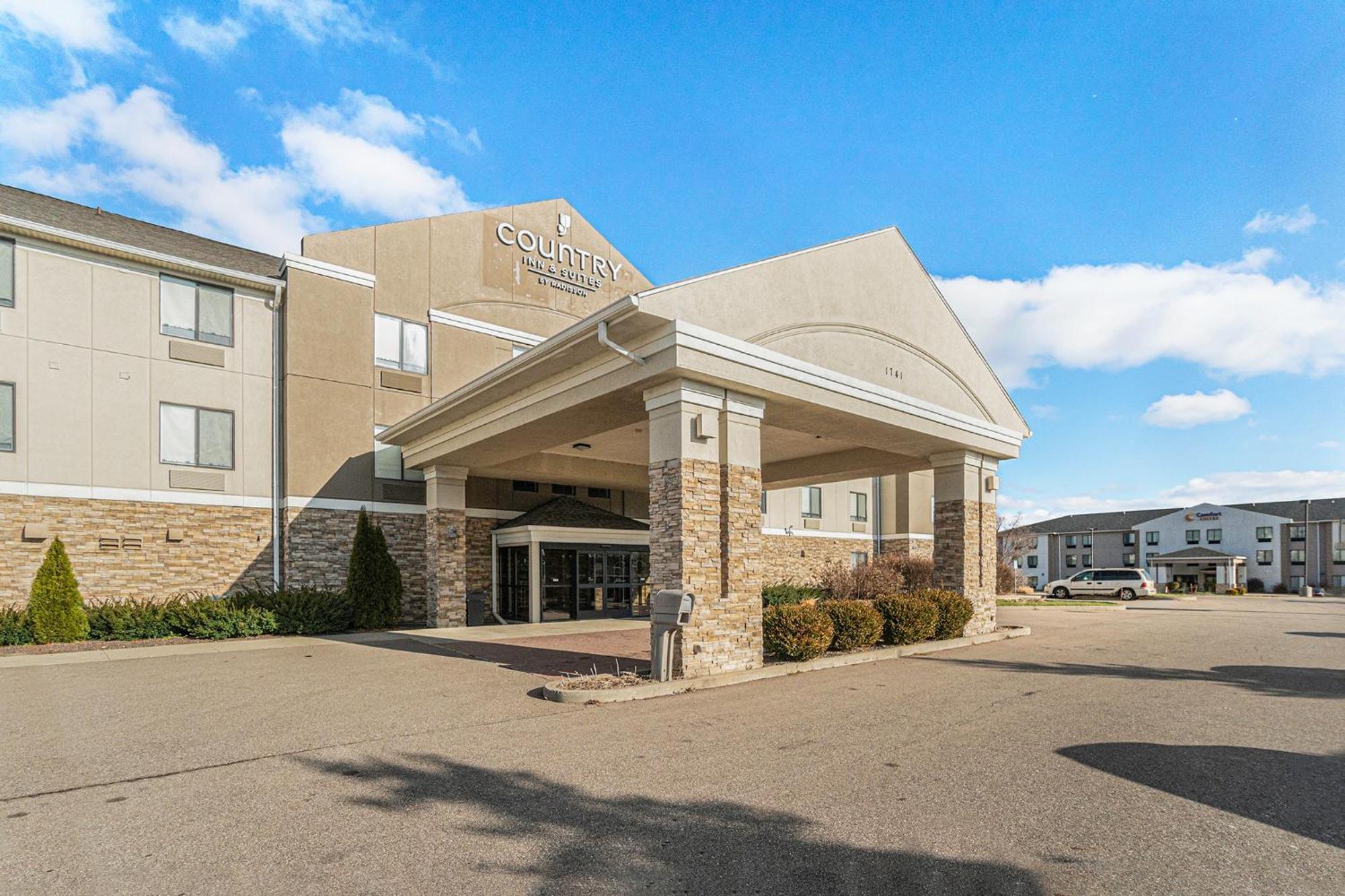 Country Inn & Suites By Radisson, South Haven, Mi Exterior photo